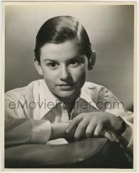 1m648 RODDY MCDOWALL deluxe 11.25x14 still 1940s portrait with hands clasped when he was a teen!