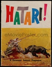 1m310 HATARI souvenir program book 1962 Howard Hawks, great images of John Wayne in Africa!