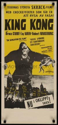 1y171 KING KONG Swedish stolpe R1976 image of giant ape over New York skyline holding Fay Wray!