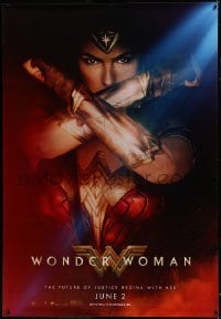 1z173 WONDER WOMAN bus stop 2017 completely different image of sexiest Gal Gadot in title role!