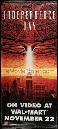 1z119 INDEPENDENCE DAY video vinyl banner 1996 image of enormous alien ship over New York City!