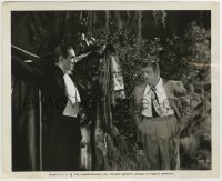 2a098 ABBOTT & COSTELLO MEET FRANKENSTEIN 8.25x10 still 1948 Lou stares at Bela Lugosi as Dracula!