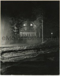 2a132 AMITYVILLE HORROR deluxe 7.75x9.75 still 1979 the haunting face of the famous colonial house!