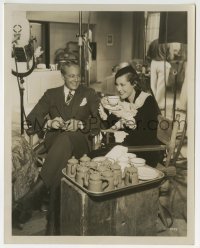 2a308 COMING OUT PARTY candid 8x10 still 1934 Frances Dee & Gene Raymond tea break between scenes!