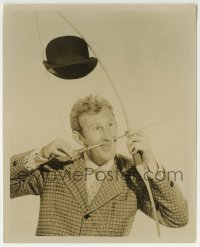 2a381 DOODLES WEAVER 8x10 still 1930s comedian w/ bow & arrow, one of Spike Jones' City Slickers!