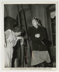 2a603 LETTER FROM AN UNKNOWN WOMAN candid 8.25x10 still 1948 Joan Fontaine & wardrobe lady on set!
