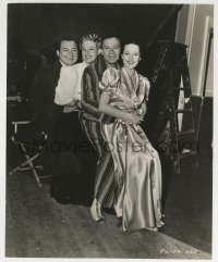 2a646 MAN ABOUT TOWN candid 7.75x9.5 still 1939 Edward Arnold, Barnes, Benny & Lamour by Morrison!