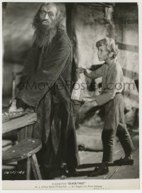 2a721 OLIVER TWIST 7x9.5 still 1948 Alec Guinness as Fagin gives Davies a lessin in pickpocketing!