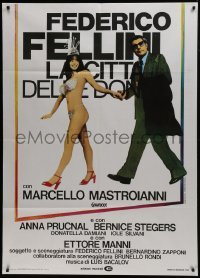 2w101 CITY OF WOMEN Italian 1p 1980 Fellini's La Citta delle donne, Mastroianni & sexy girl