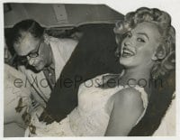 3m037 MARILYN MONROE/ARTHUR MILLER 6.25x8 news photo 1957 in hospital after her miscarriage!