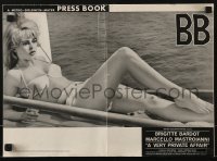 3x964 VERY PRIVATE AFFAIR pressbook 1962 great images of sexiest Brigitte Bardot!