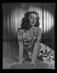 4d087 BARBARA STANWYCK 8x10 negative 1940s sexy Paramount glamour portrait in floral print dress!