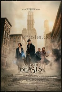 4g283 FANTASTIC BEASTS & WHERE TO FIND THEM DS 1sh 2016 Yates, J.K. Rowling, Ezra Miller!