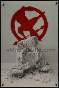 4g424 HUNGER GAMES: MOCKINGJAY - PART 2 teaser DS 1sh 2015 crumbled statue of Donald Sutherland!