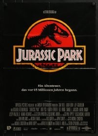 4k298 JURASSIC PARK German 1993 Steven Spielberg, classic logo with T-Rex over red background