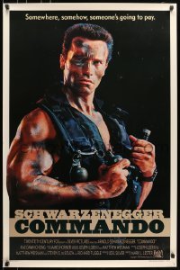 4r671 COMMANDO int'l 1sh 1985 Arnold Schwarzenegger is going to make someone pay!