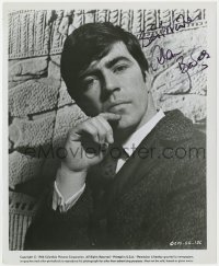 4t386 ALAN BATES signed 8.25x10 still 1966 great close portrait when he made Georgy Girl!