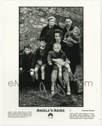 4t461 EMILY WATSON signed 8x10 still 1999 in a cast portrait from Angela's Ashes!