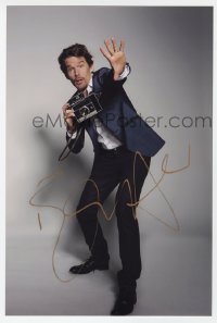 4t803 ETHAN HAWKE signed color 8x12 REPRO photo 2010s wearing suit & holding a camera!