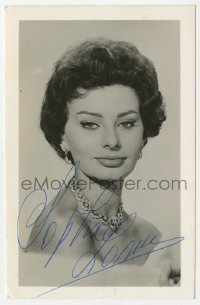 4t628 SOPHIA LOREN signed deluxe 3.5x5.5 photo 1960s head & shoulders of the beautiful Italian star!