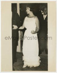 4x347 ELIZABETH TAYLOR 7x9 news photo 1961 hosting a Grand Hotel party for Spartacus anniversary!
