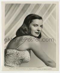 4x350 ELLA RAINES 8.25x10 still 1947 side portrait of the sexy star looking at the camera!