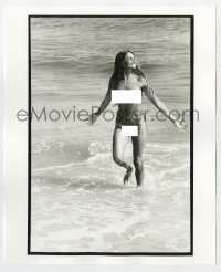 4x069 JAWS deluxe candid 8x10 file photo 1975 Susan Backlinie completely naked on beach by Goldman!