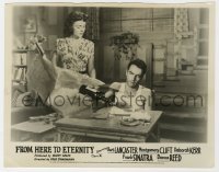 4x387 FROM HERE TO ETERNITY English FOH LC R1950s Donna Reed watches Montgomery Clift pour drink!