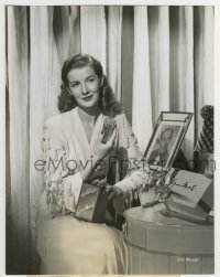 4x594 LOIS MAXWELL 7.5x9.5 still 1947 seated holding Nostalgia, the lingering haunting perfume!