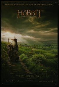 5g708 HOBBIT: AN UNEXPECTED JOURNEY teaser DS 1sh 2012 cool image of Ian McKellen as Gandalf!