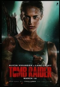 5g952 TOMB RAIDER teaser DS 1sh 2018 sexy close-up image of Alicia Vikander as Lara Croft!