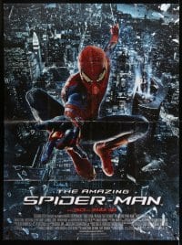 5j642 AMAZING SPIDER-MAN French 1p 2012 Marvel Comics, costumed Andrew Garfield swinging over city!