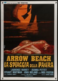 5j611 WELCOME TO ARROW BEACH Italian 1p 1975 art of sexy naked girl & meat cleaver silhouette!