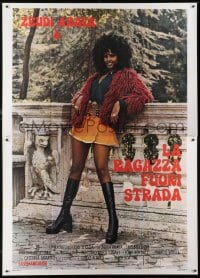 5j251 LA RAGAZZA FUORI STRADA Italian 2p 1973 full-length sexy black prostitute Zeudi Araya!