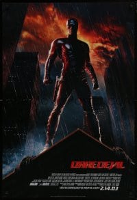 5s217 DAREDEVIL style A advance DS 1sh 2003 Ben Affleck in costume standing in rain!