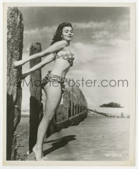 5x078 ANNE HEYWOOD 8.25x10 still 1958 sexy beach portrait in polka dot bikini, Violent Playground