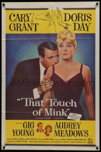 6f879 THAT TOUCH OF MINK 1sh 1962 great close up art of Cary Grant nuzzling Doris Day's shoulder!