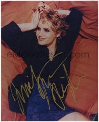 6s814 JENNIFER JASON LEIGH signed color 8x10 REPRO still 2000s sexy smiling portrait laying on bed!