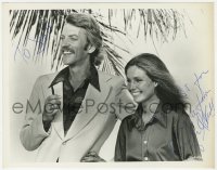 6s352 JENNIFER O'NEILL signed 8x10.25 still 1973 great c/u with Donald Sutherland in Lady Ice!