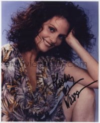6s849 LESLEY ANN WARREN signed color 8x10 REPRO still 1990s great smiling portrait w/head on hand!