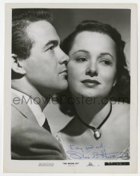 6s470 OLIVIA DE HAVILLAND signed 8x10.25 still 1949 close up with Mark Stevens in The Snake Pit!