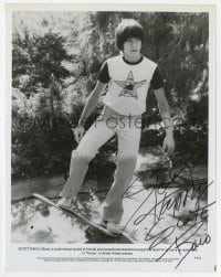 6s536 SCOTT BAIO signed 8x10 still 1980 c/u showing his exceptional skateboard expertise in Foxes!