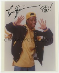 6s979 TOMMY DAVIDSON signed color 8x10 REPRO still 1990s portrait of the comedian in Lakers jacket!