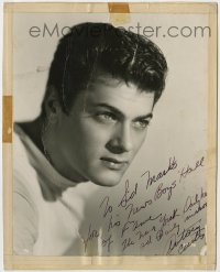 6s576 TONY CURTIS signed 8x10 still 1949 portrait when he was Anthony in City Across the River!