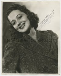 6s088 OLIVIA DE HAVILLAND signed deluxe 11x14 still 1940s great smiling portrait wearing wool coat!