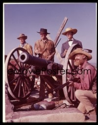 7a157 ALAMO 4x5 transparency 1960 c/u of John Wayne, Richard Widmark & Laurence Harvey by cannon!