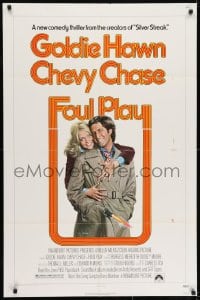 7p285 FOUL PLAY 1sh 1978 wacky Lettick art of Goldie Hawn & Chevy Chase, screwball comedy!