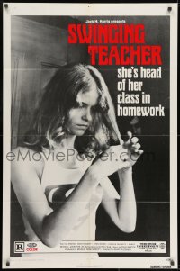 7p863 SWINGING TEACHER 1sh 1974 sexy Lynn Baker, she's sexy & head of her class in homework!