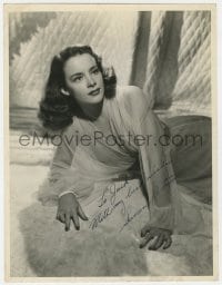 7s316 SUSAN PETERS signed deluxe 10x13 still 1942 pretty portrait about to star in Random Harvest!