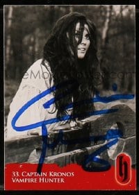 7s273 CAROLINE MUNRO signed trading card 2010 includes an issue of Femme Fatales magazine!